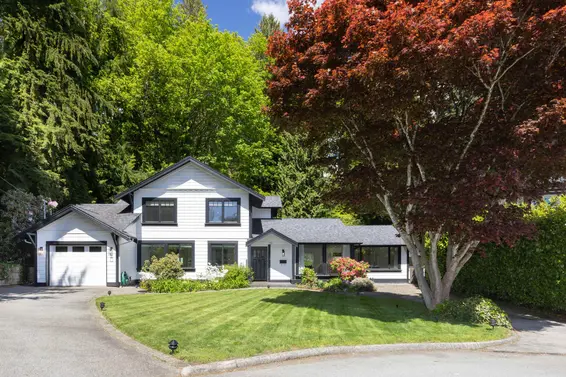 1761 Bellelynn Place, North Vancouver