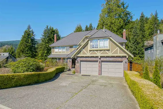 4620 Lockehaven Place, North Vancouver