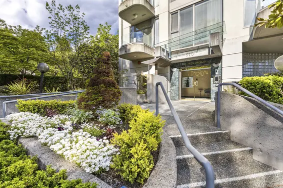 602 570 18th Street, West Vancouver For Sale - image 31