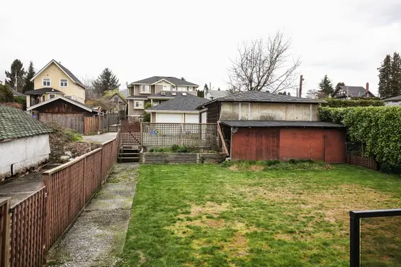 618 East 7th Street, North Vancouver For Sale - image 25