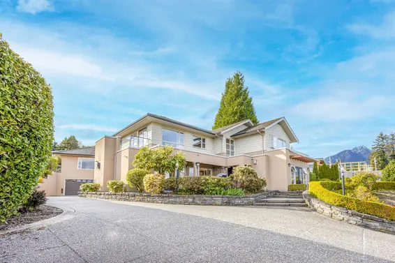 715 King Georges Way, West Vancouver