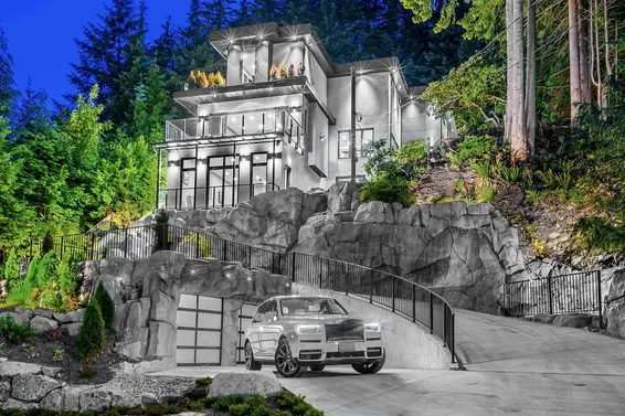 594 Craigmohr Drive, West Vancouver For Sale - image 1