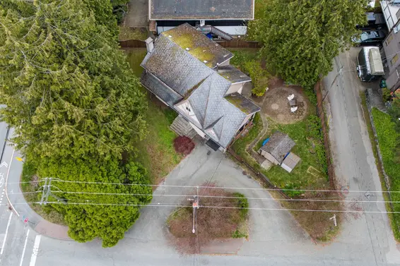 2194 Windridge Drive, North Vancouver For Sale - image 2