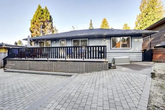 3976 Mountain Highway, North Vancouver