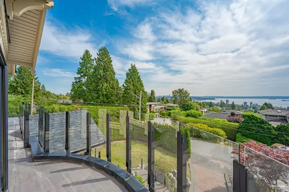 2111 Ottawa Avenue, West Vancouver For Sale - image 21