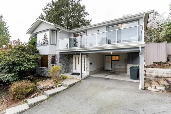 970 Frederick Place, North Vancouver For Sale - image 2