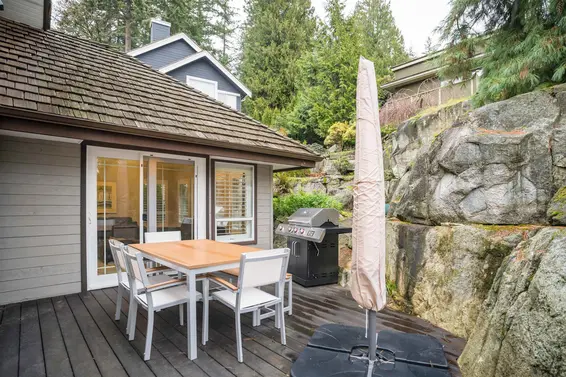 4001 Rose Crescent, West Vancouver For Sale - image 33