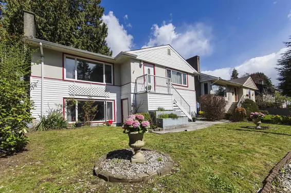 234 West 23Rd Street, North Vancouver