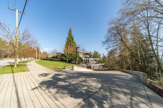 301 988 Keith Road, West Vancouver For Sale - image 29