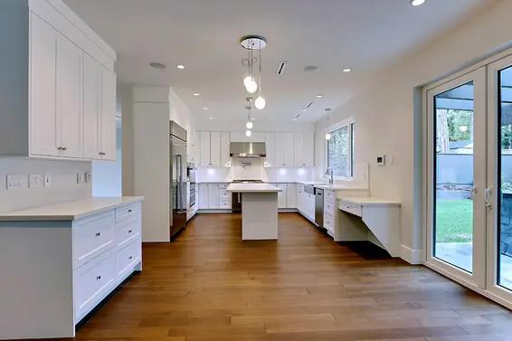 Designs we like: White Kitchens