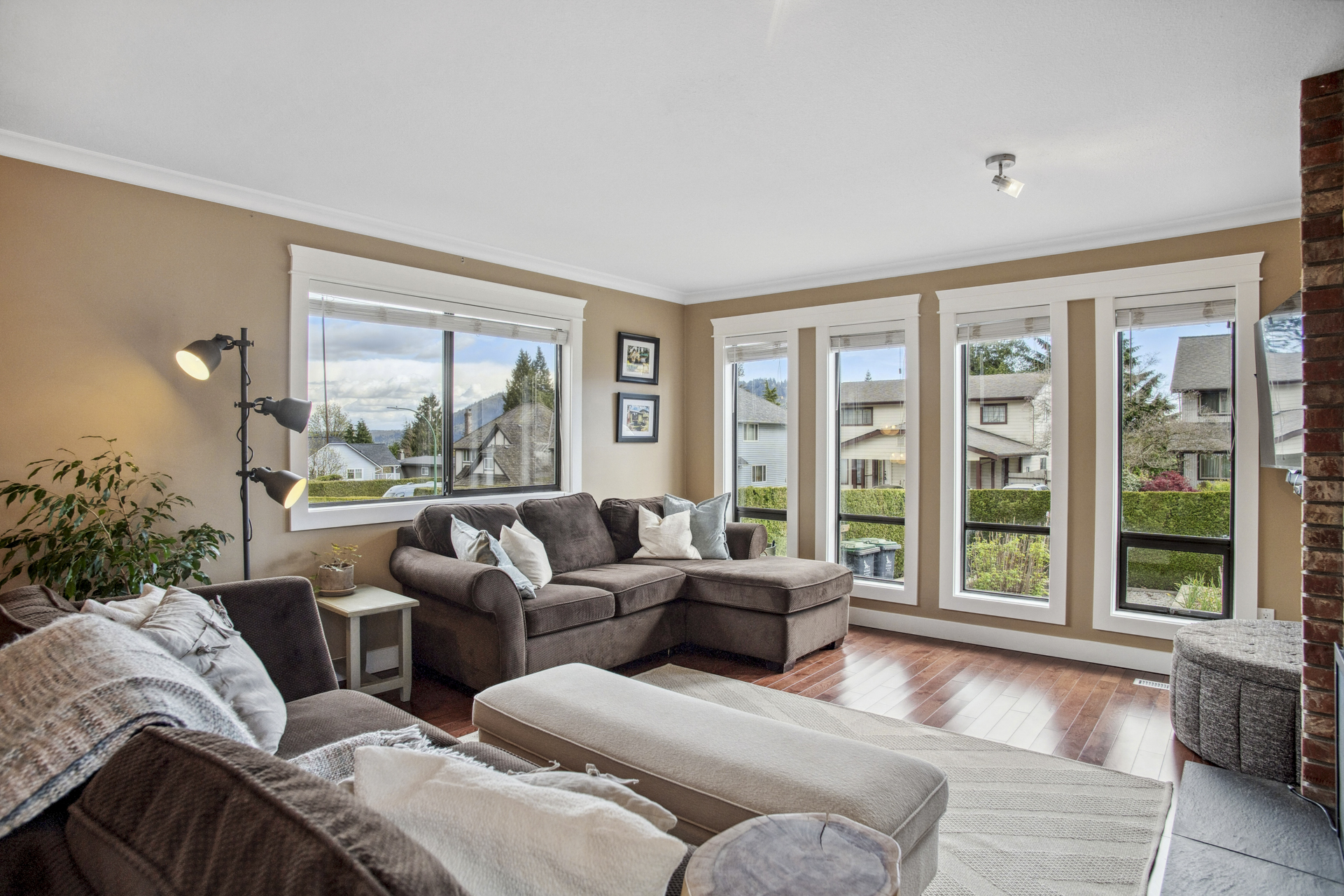 4054 Cummins Place, North Vancouver - For Sale - image 5
