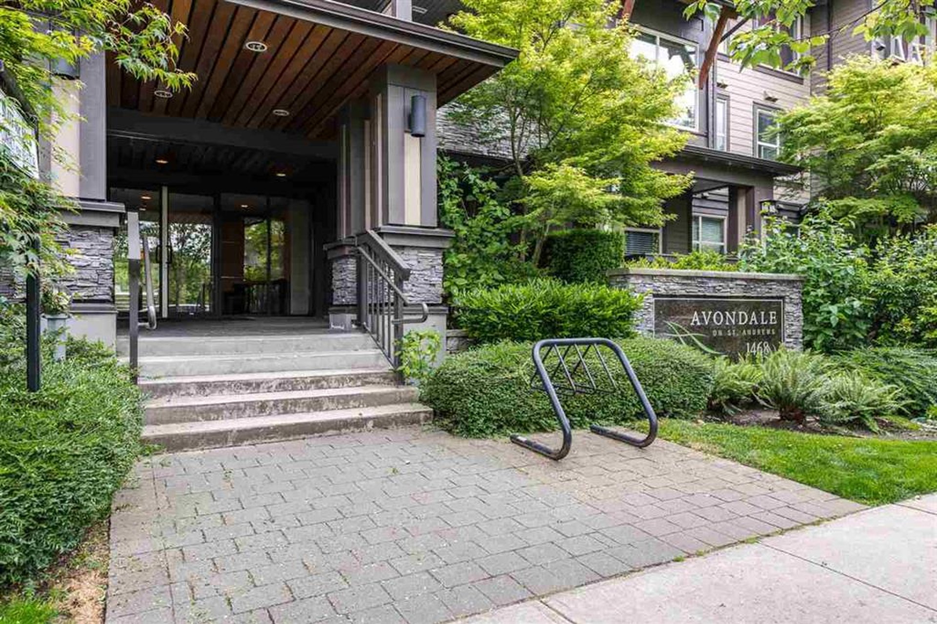 Avondale 1468 St Andrews Condos For Sale + Sold Listings