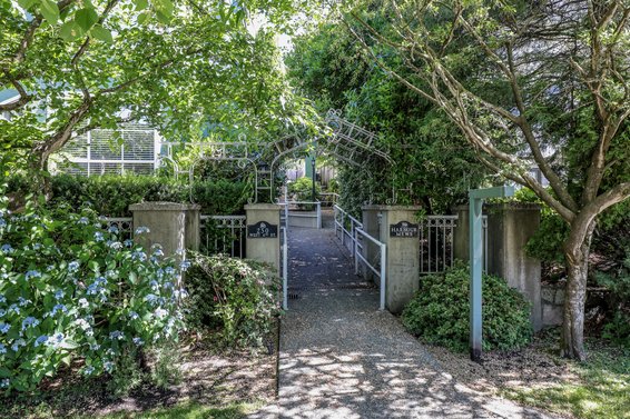 Harbour Mews - 250 W 4th St | Condos For Sale + Listing Alerts