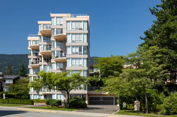 2243 Bellevue Avenue, West Vancouver