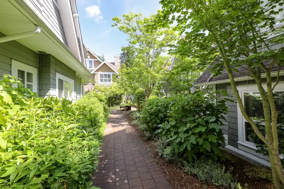 Craftsman Estates - 2688 Mountain | Townhomes For Sale + Alerts  