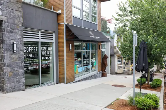 Cove Gardens - 2200 Caledonia | Townhomes For Sale + Listing Alerts  