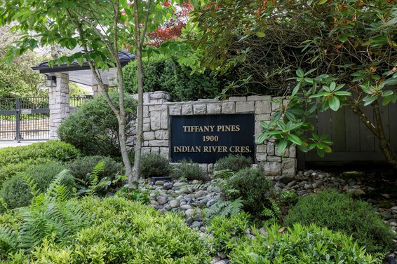 Tiffany Pines - 1900 Indian River | Townhomes For Sale + Alerts