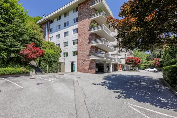 Spuraway Gardens - 235 Keith Rd | Homes For Sale + Listing Alerts  