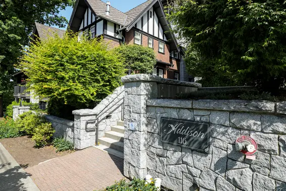 116 West 23rd Street, North Vancouver
