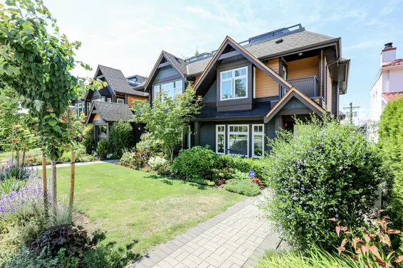 St. Andrew's Place - 263 E 5th St | Townhomes For Sale + Alerts  