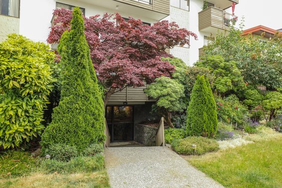 Mountain View Apartments - 1650 Chesterfield | Condos For Sale + Alerts