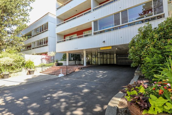 Chinook House - 250 W 1st St | Condos For Sale + New Listing Alerts