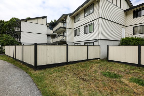 Edgewater Estates - 826 Premier | Condos For Sale + Listing Alerts