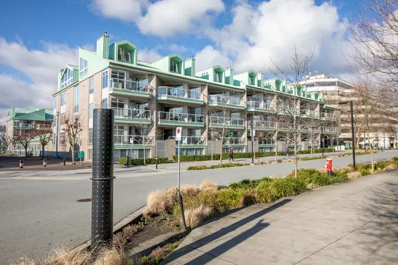 Harbourview Park - 33 Chesterfield | Condos For Sale & Sold  