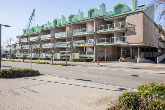 Harbourview Park - 33 Chesterfield | Condos For Sale & Sold