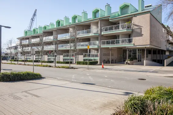 Harbourview Park - 33 Chesterfield | Condos For Sale & Sold  