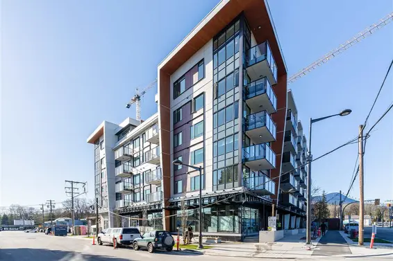 1496 Charlotte Road, North Vancouver