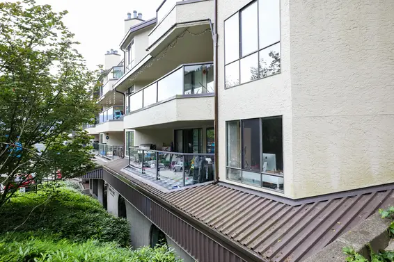 The Coveside - 4323 Gallant Ave | Condos For Sale + Listing Alerts  