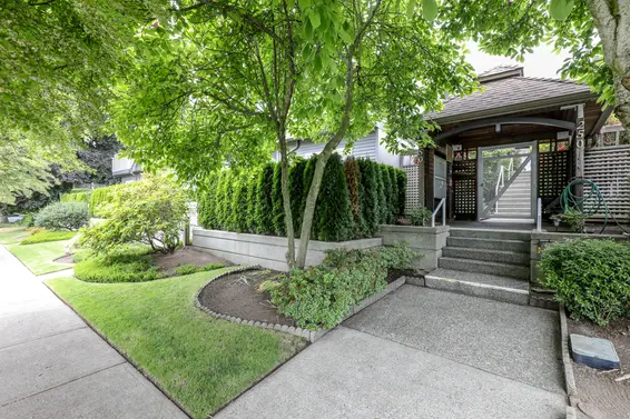 Easthill II - 250 East 11th Street | Townhomes For Sale + Listing Alerts  