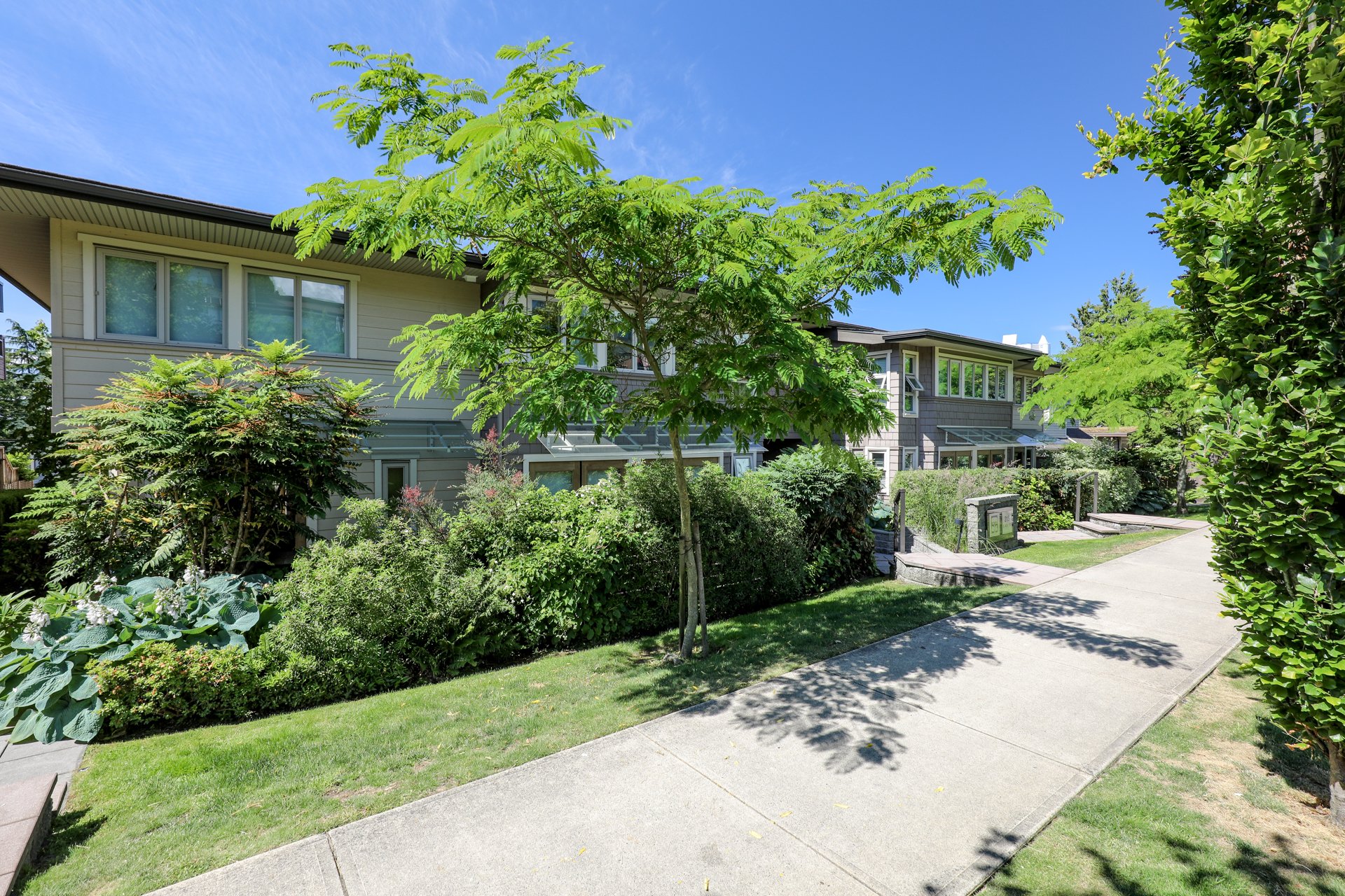 Orchard Terrace 215 E 4th Street Townhomes For Sale & Sold