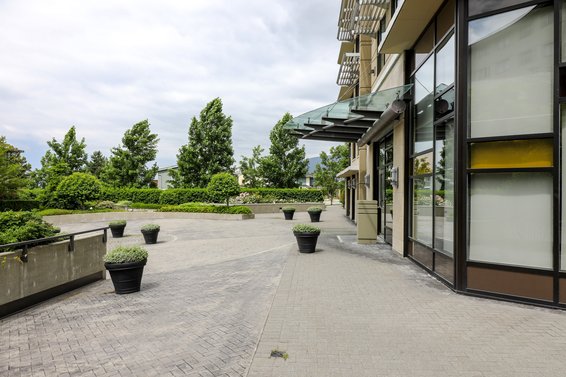 Mira on the Park - 683 W Victoria | Condos For Sale + Sold Listings