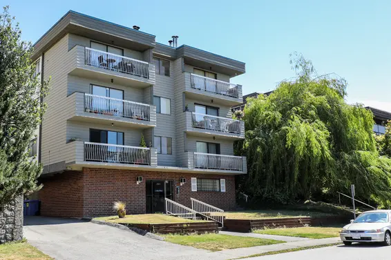 Seaview - 264 W 2nd St | Condos For Sale + New Listing Alerts  