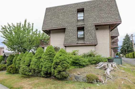220 West 16th Street | Townhomes For Sale + New Listing Alerts  