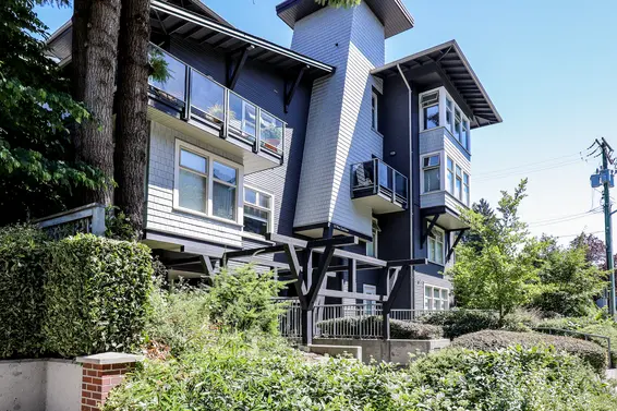 Sentry - 118 West 22nd Street | Condos For Sale + Listing Alerts  
