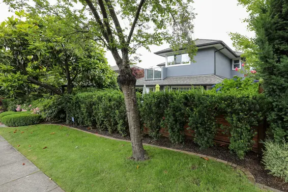 Restivo Court - 234 W 17th St | Townhomes For Sale + Alerts  
