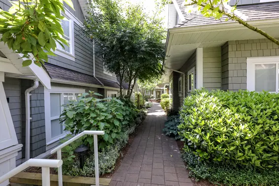 Craftsman Estates - 2688 Mountain | Townhomes For Sale + Alerts  