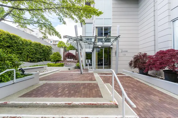 120 West 16th Street, North Vancouver For Sale - image 3