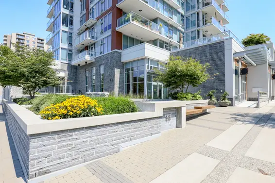 15 West - 150 W 15th St | Condos For Sale + New Listing Alerts  