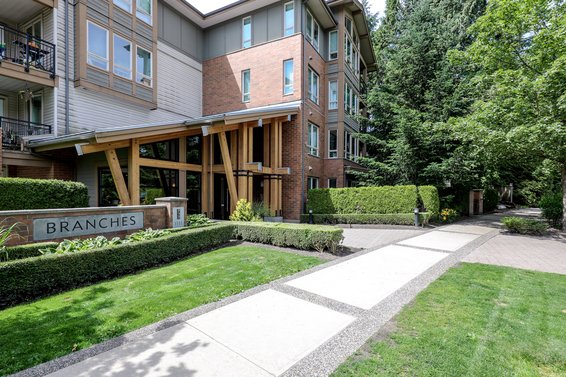 1111 E 27th Street, North Vancouver