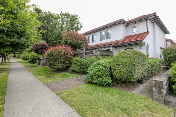 Valencia Gardens - 225 W 15th St | Townhomes For Sale + Alerts  
