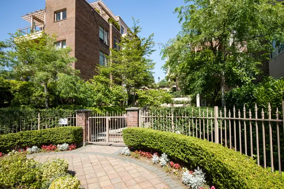 The Rosemont - 2271 Bellevue | Condos For Sale + Listing Alerts  