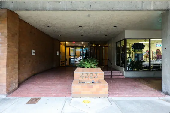 The Coveside - 4323 Gallant Ave | Condos For Sale + Listing Alerts  