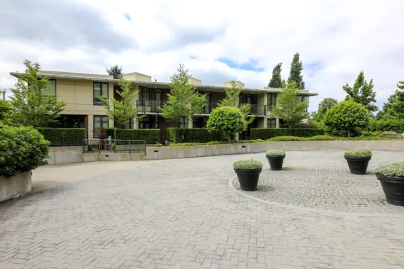 Mira on the Park - 683 W Victoria | Condos For Sale + Sold Listings  