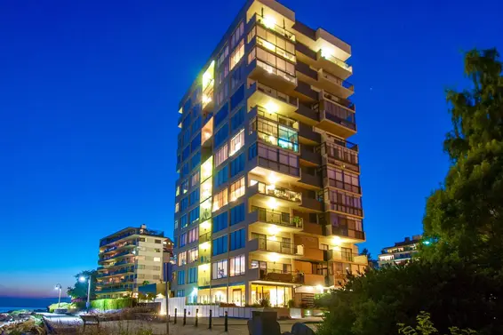 Seawalk Place - 111 18th St | Condos For Sale + Listing Alerts  