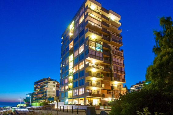 Seawalk Place - 111 18th St | Condos For Sale + Listing Alerts