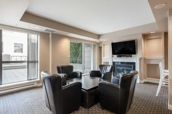160 East 13th Street, North Vancouver For Sale - image 5